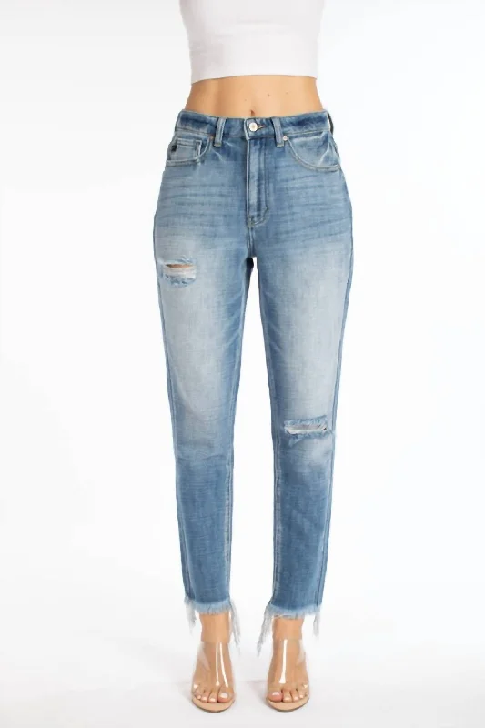 High Rise Frayed Ankle Mom Jean In Light Wash