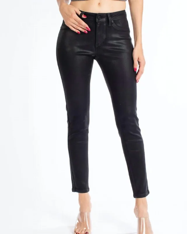 Kenzie Mid Rise Coated Skinny Jean In Black