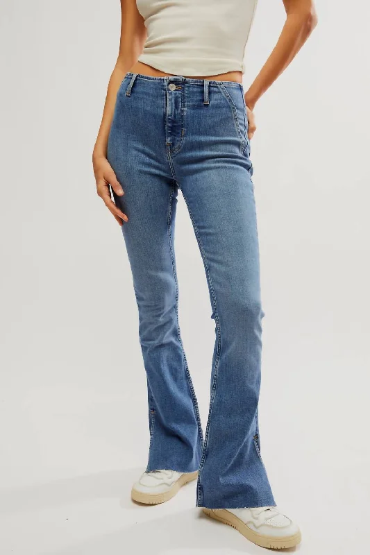 Level Up Slit Bootcut Jeans In Sunburst Blue