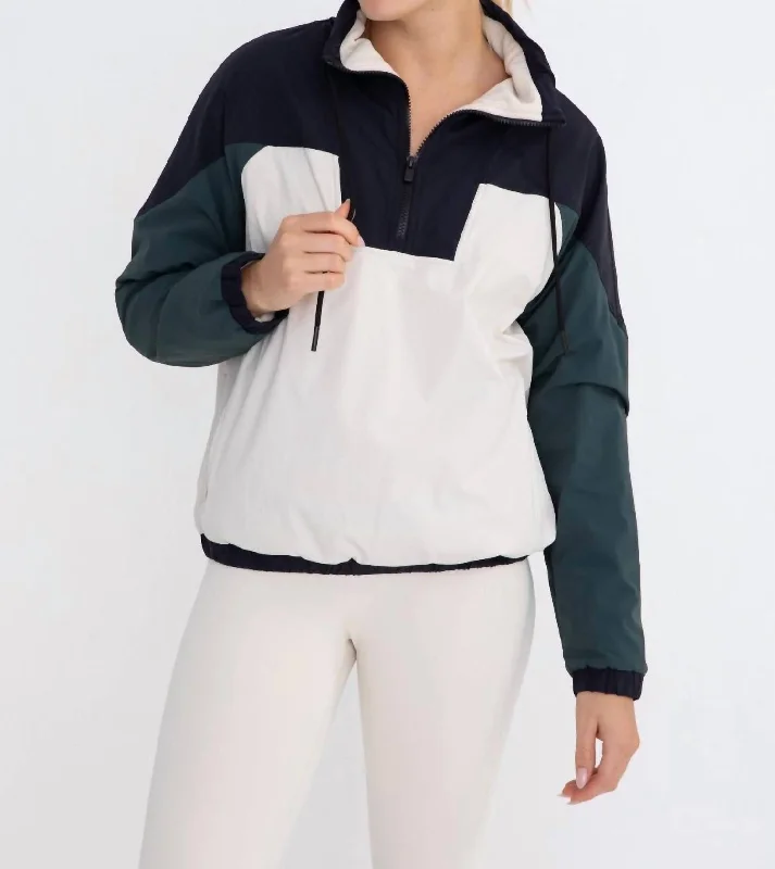 Dash Color Block 1/4 Zip Pullover Jacket In Green